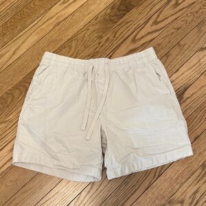 Vineyard Vines men’s shorts.